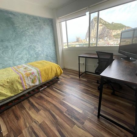 Closest Room To Gibraltar Border La Línea de la Concepción 外观 照片